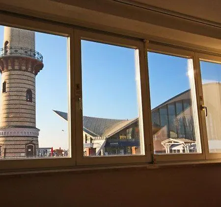 Warnemünde Leuchtturm 49932