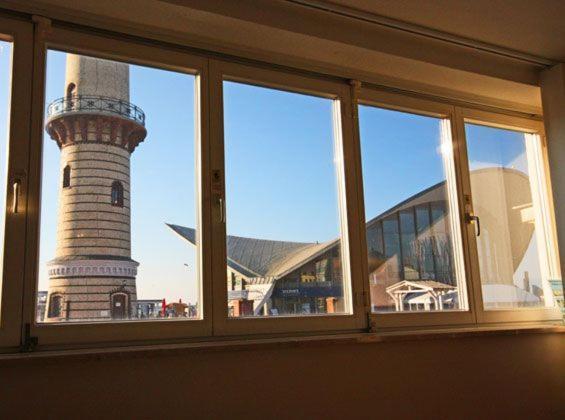 Warnemuende Leuchtturm 49932